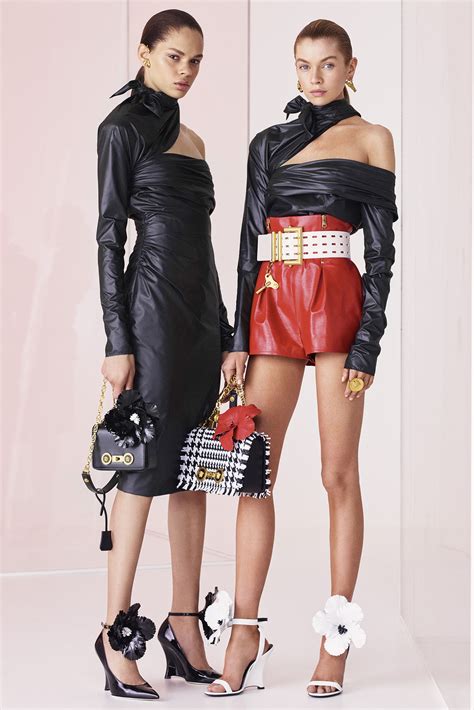 versace resort 2019 donna|Versace Resort 2019 woman .